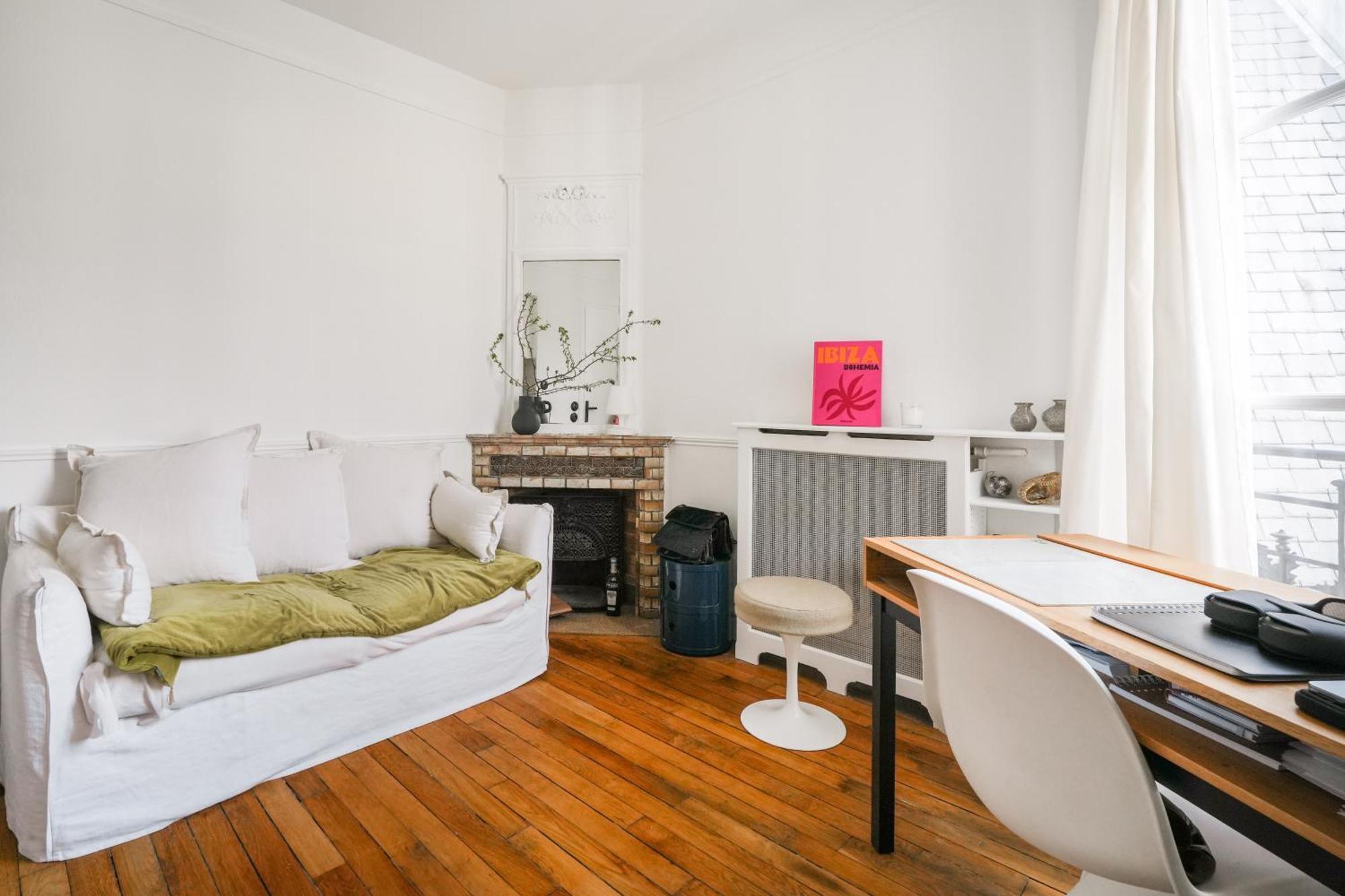 Luxe Parisien Apartment Paris